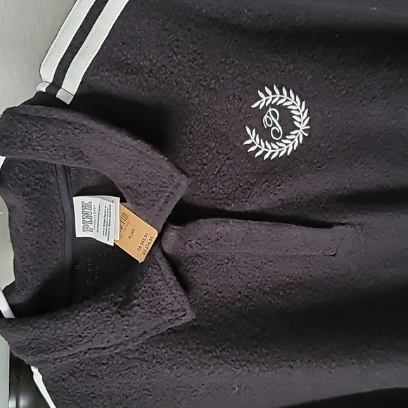 PINK Croptop - Picture 3 of 4